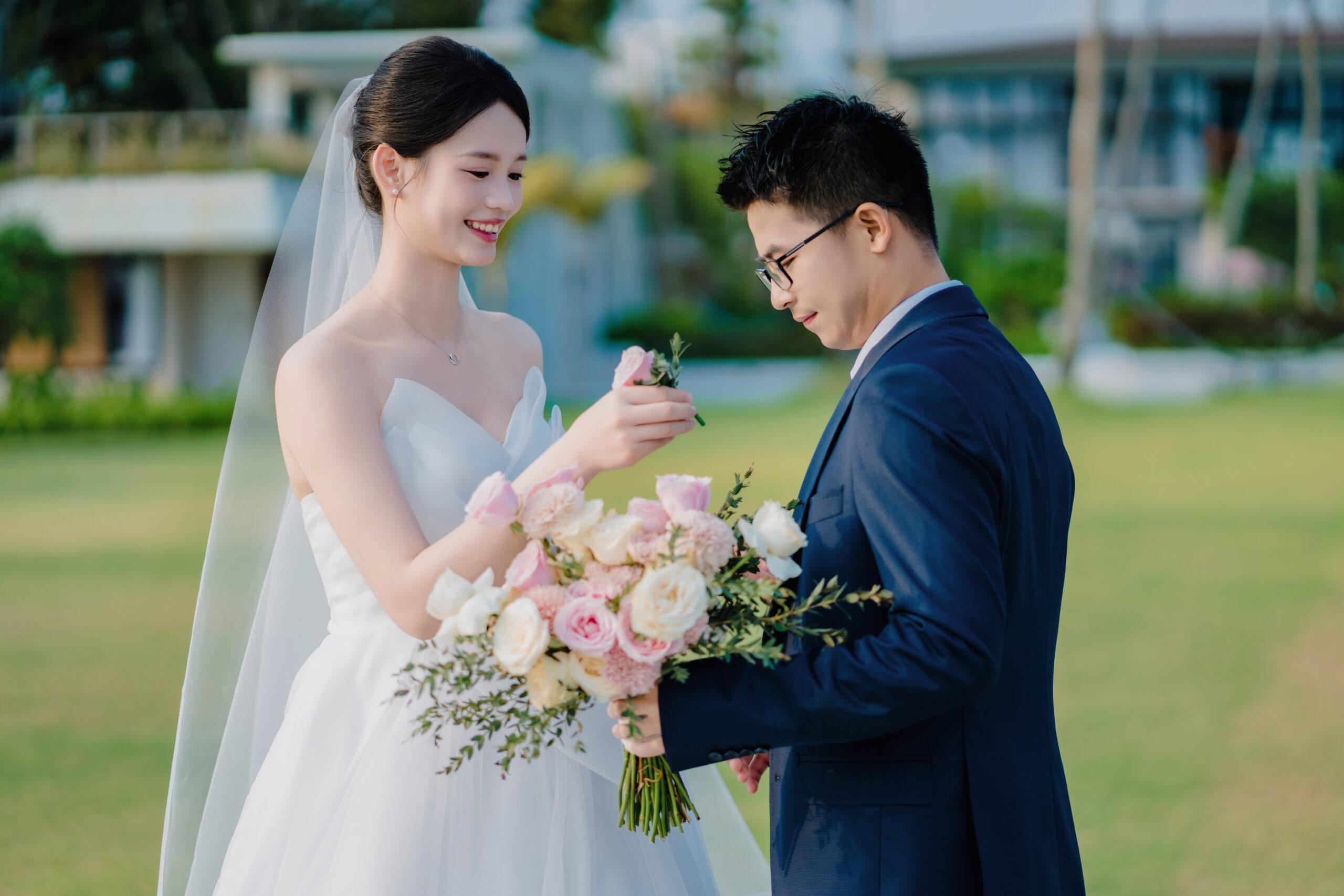 Celebrate Love Amidst the Beauty of the Garden:  A Wedding Full of Charm!