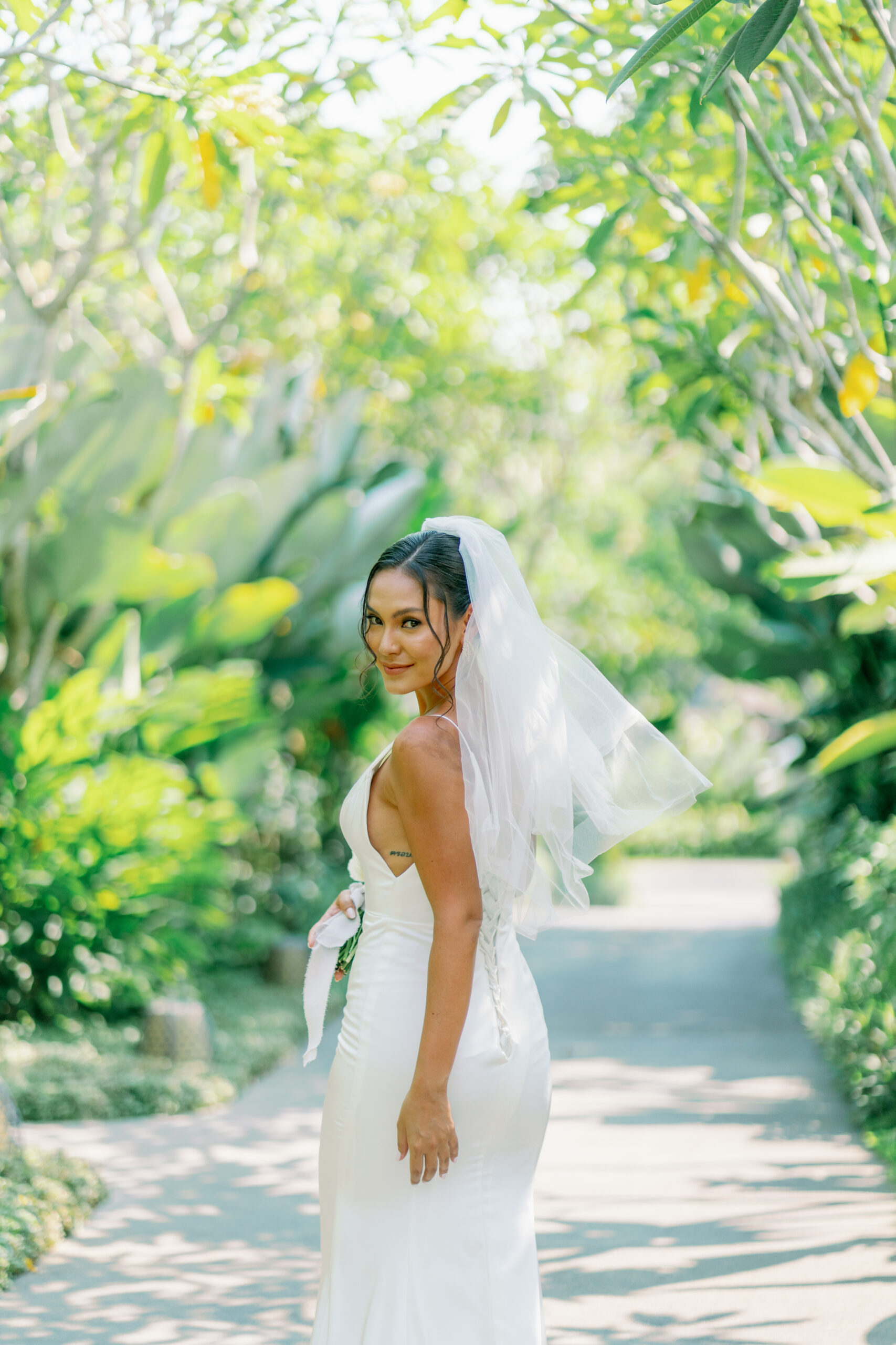 Simple Wedding Dress Secrets: How Less Creates Lasting Impression Simple Wedding Dress Secrets: How Less Creates Lasting Impression