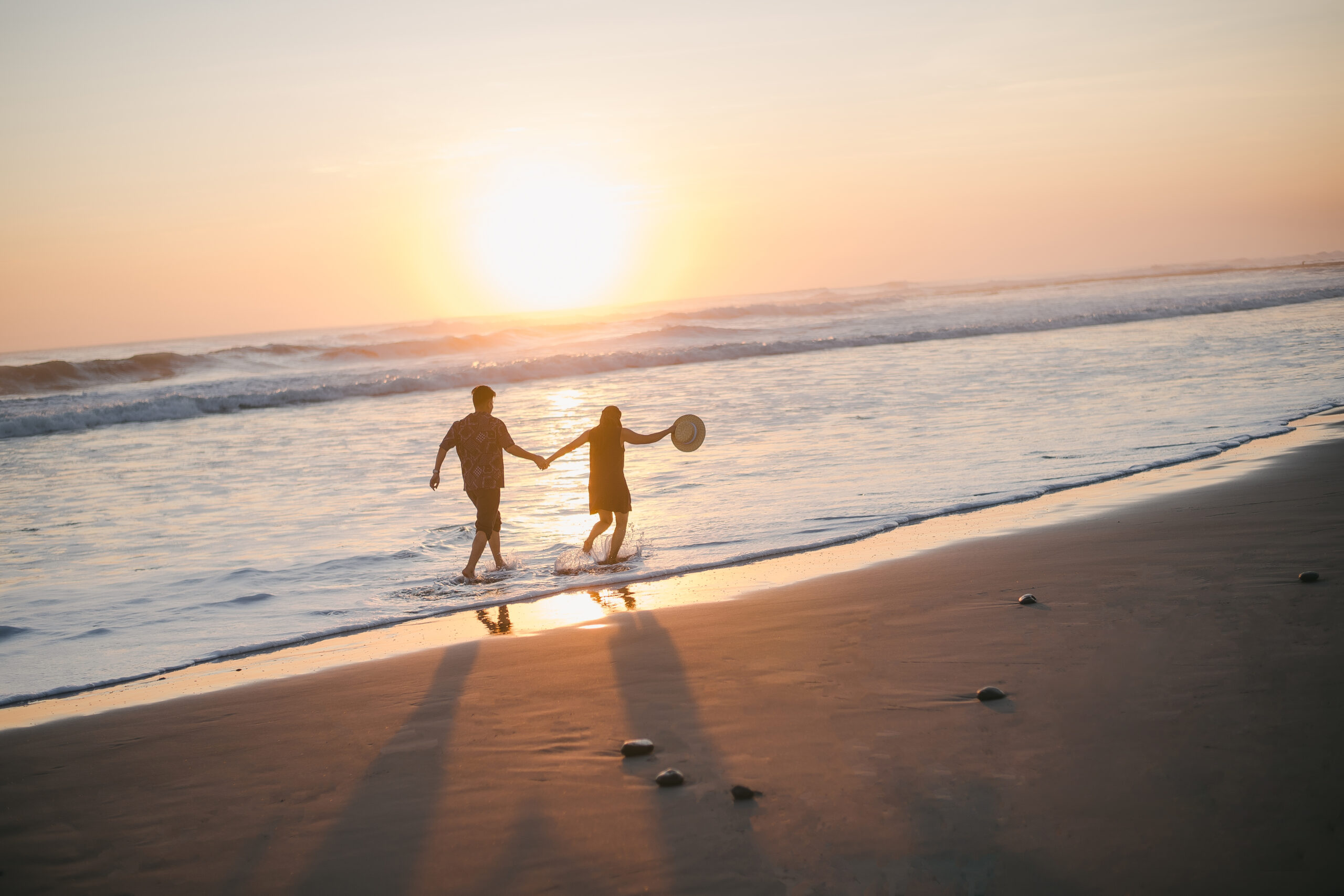 How to Capture the Perfect Sunrise Prewedding at Balangan Beach How to Capture the Perfect Sunrise Prewedding at Balangan Beach